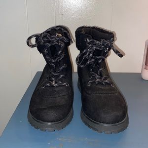 Never been worn old navy booties